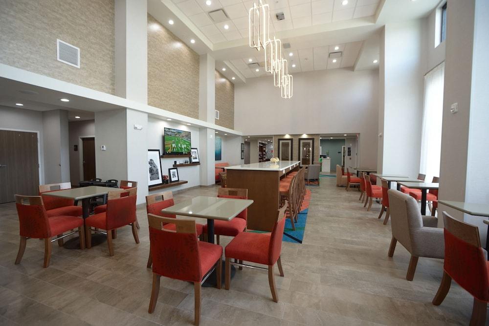Hampton Inn & Suites Oklahoma City/Quail Springs Экстерьер фото