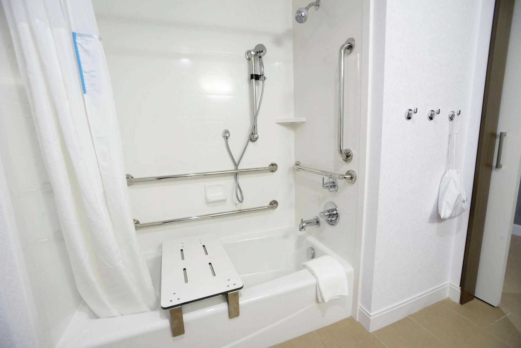 Hampton Inn & Suites Oklahoma City/Quail Springs Экстерьер фото