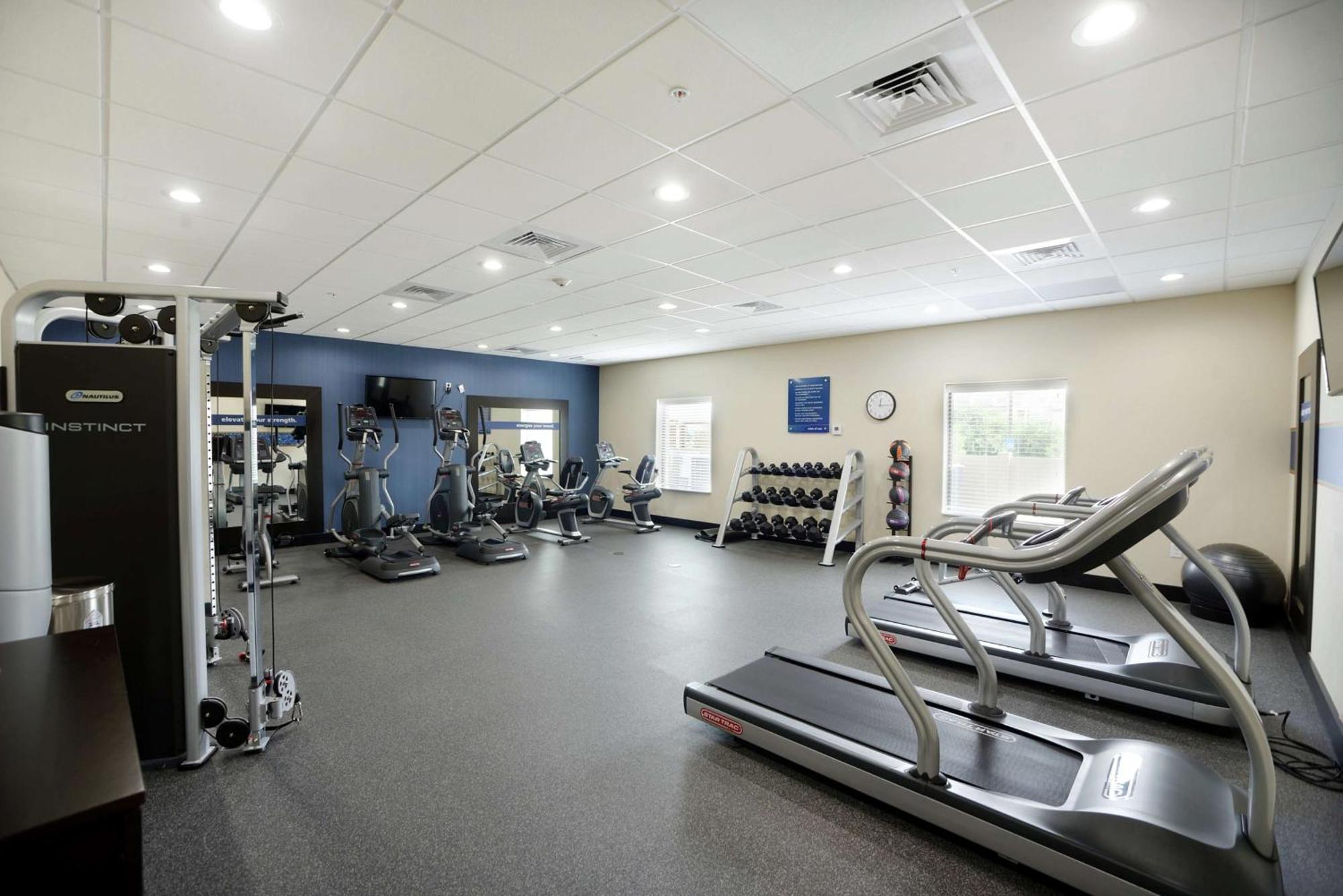 Hampton Inn & Suites Oklahoma City/Quail Springs Экстерьер фото